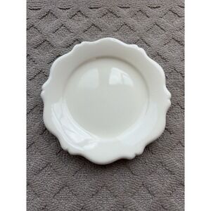 GP Gail Pittman Hospitality Collection 9"‎ Pale Yellow/Cream Scalloped Plate